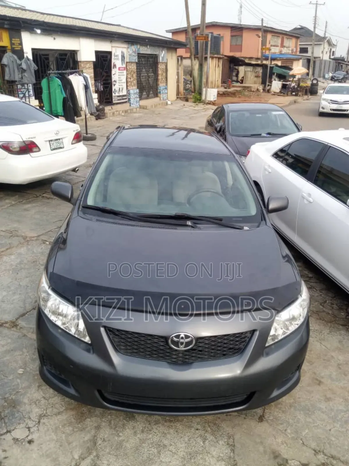 Toyota Corolla Base 4dr Sedan (1.8L 4cyl 5M) 2009 Gray