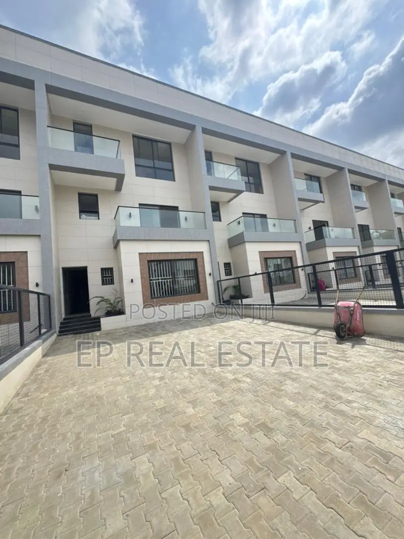 5bdrm Duplex in Katampe Extension for sale