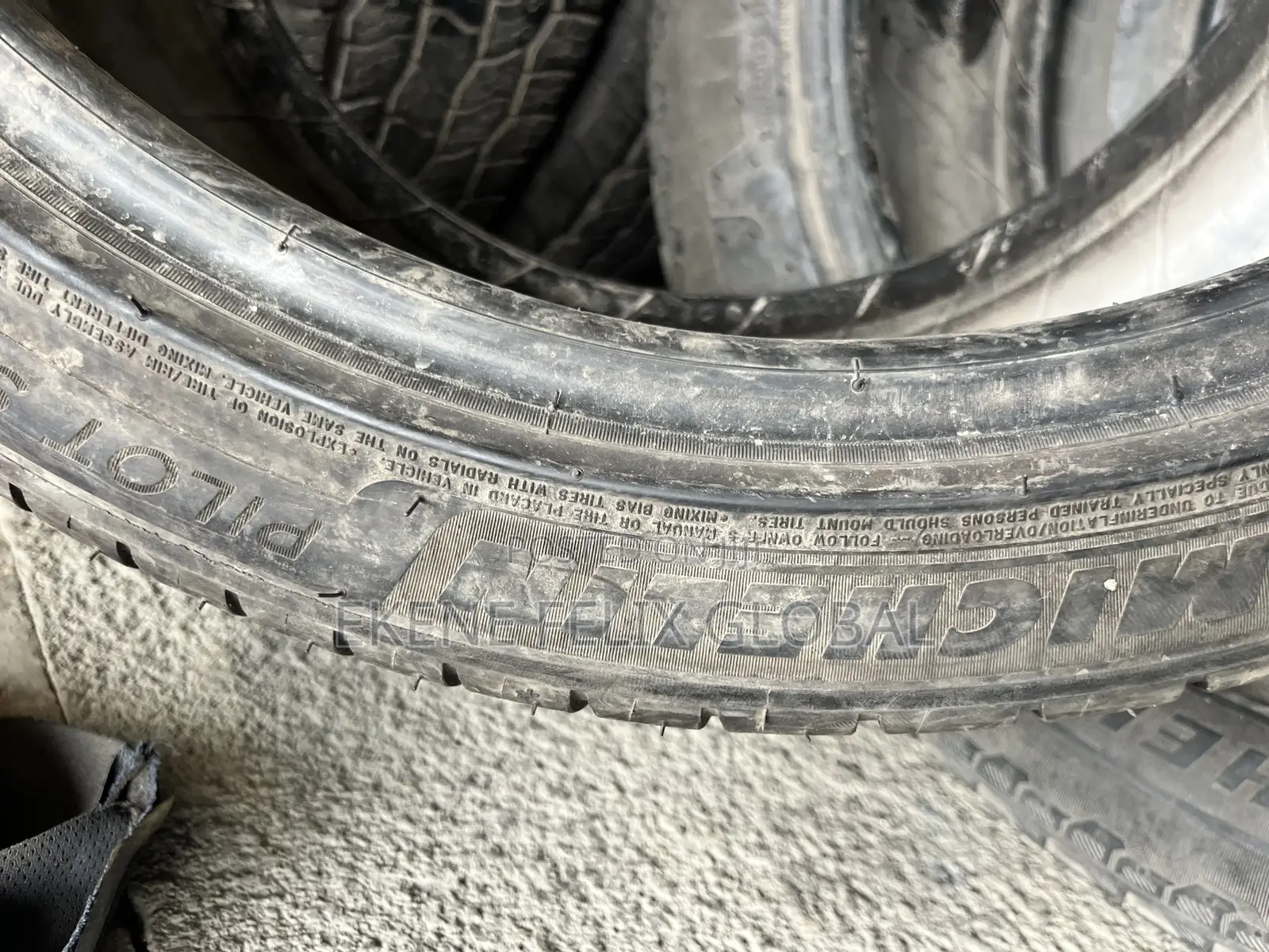 245/40/17 Mercedes Back Tyres
