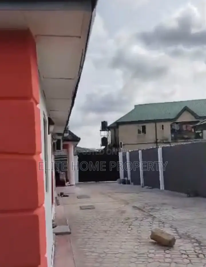 2bdrm House in Igando for sale