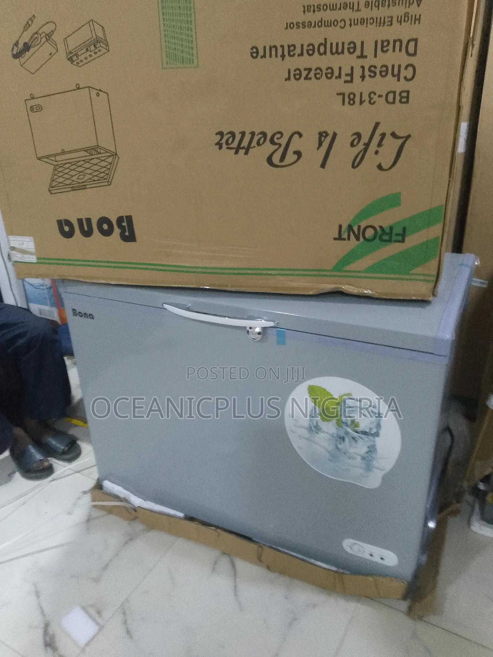 Bona Bd318l Solar Deep Freezer for Home and Shop