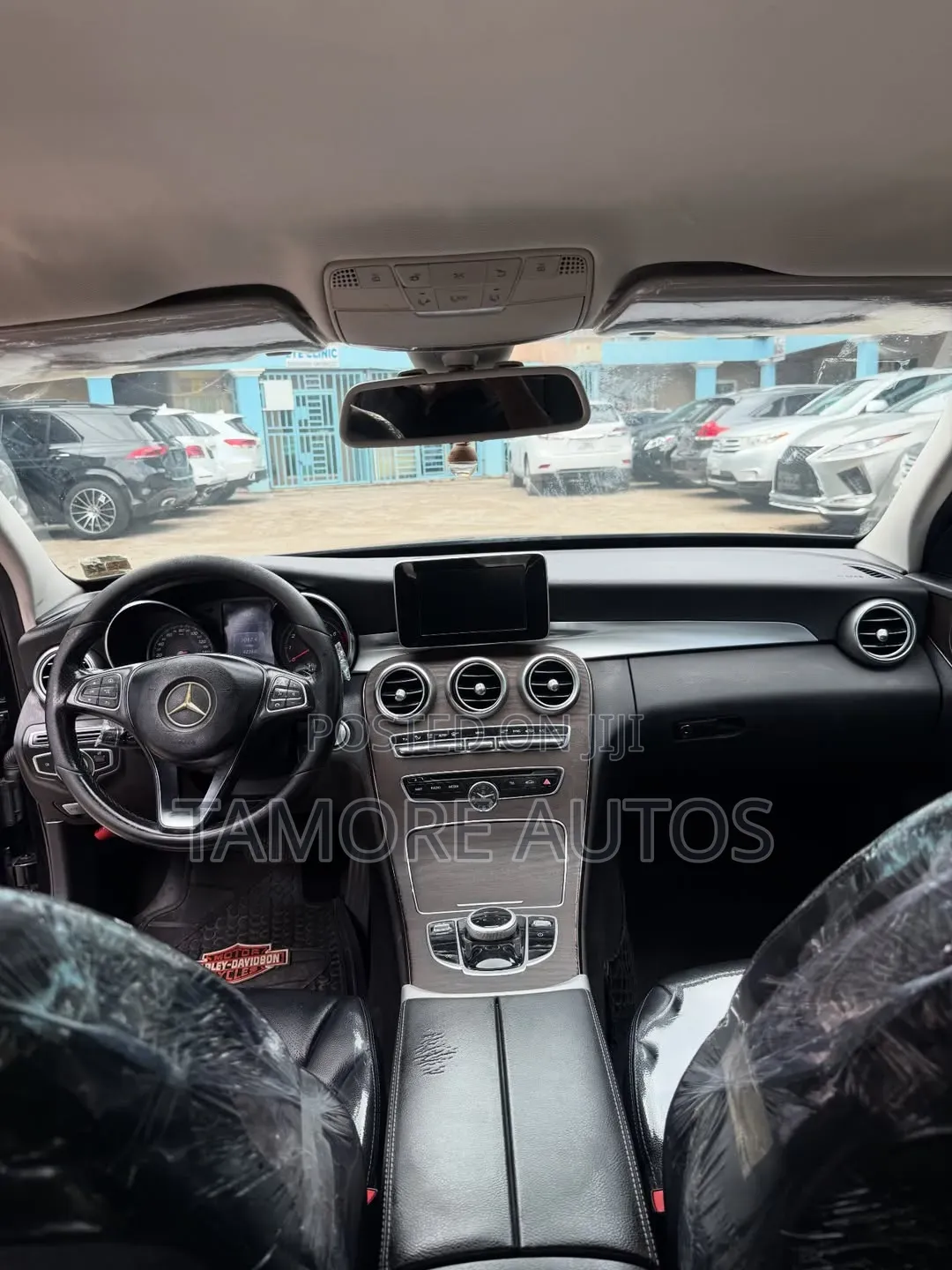 Mercedes-Benz C300 2017 Black