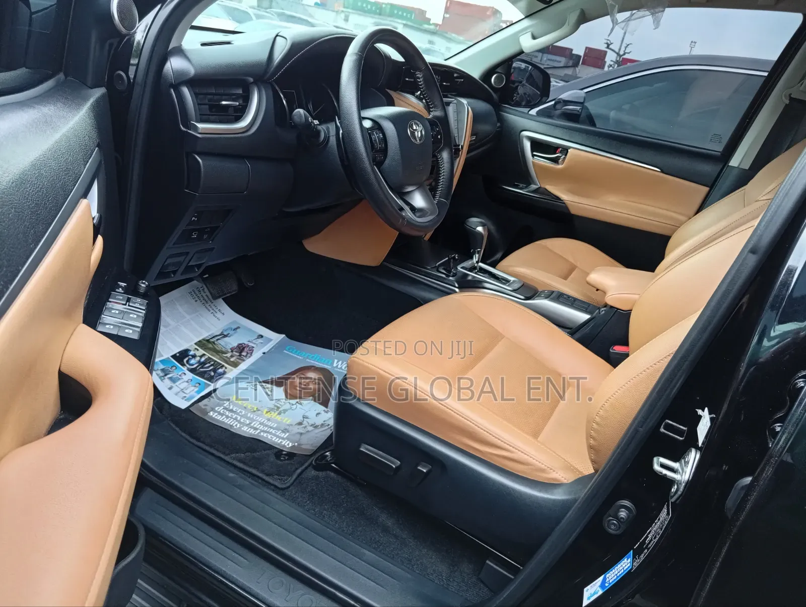 Toyota Fortuner 2022 Black
