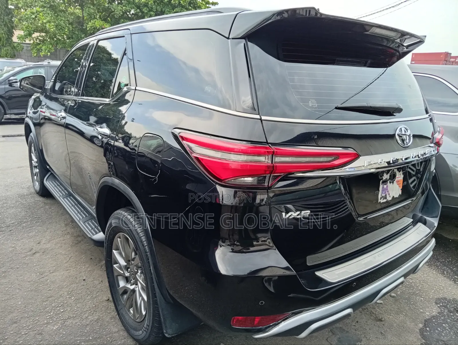 Toyota Fortuner 2022 Black