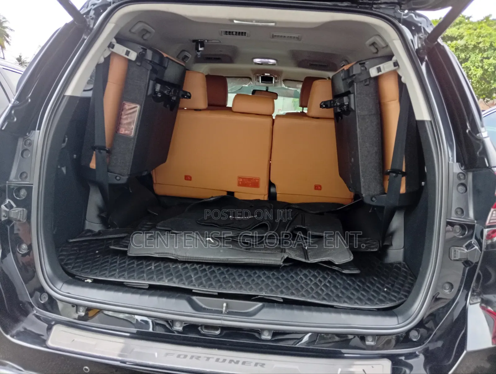 Toyota Fortuner 2022 Black