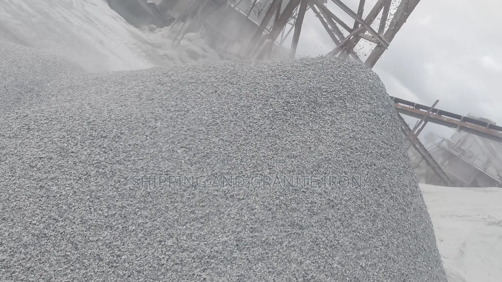 Sky White Chippings and Granite