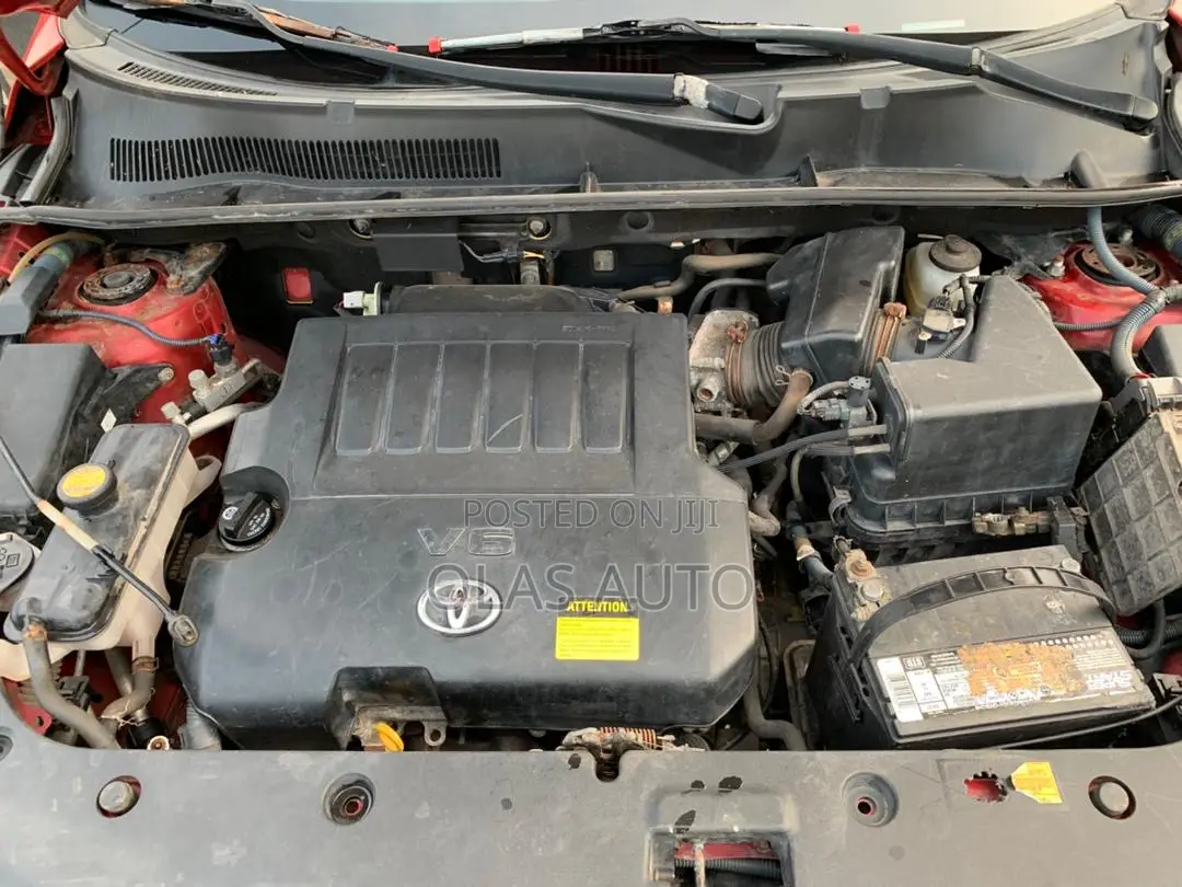 Toyota RAV4 V6 2007 Red
