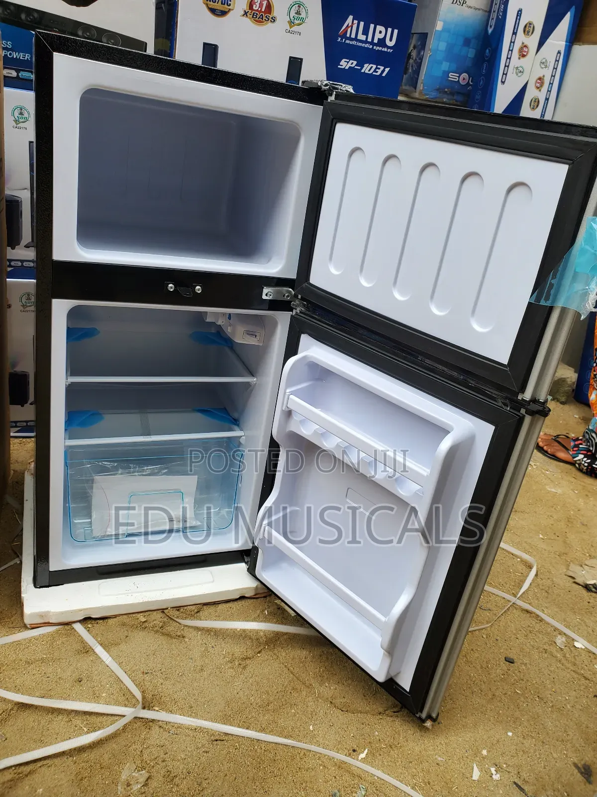 Caj Refrigerator