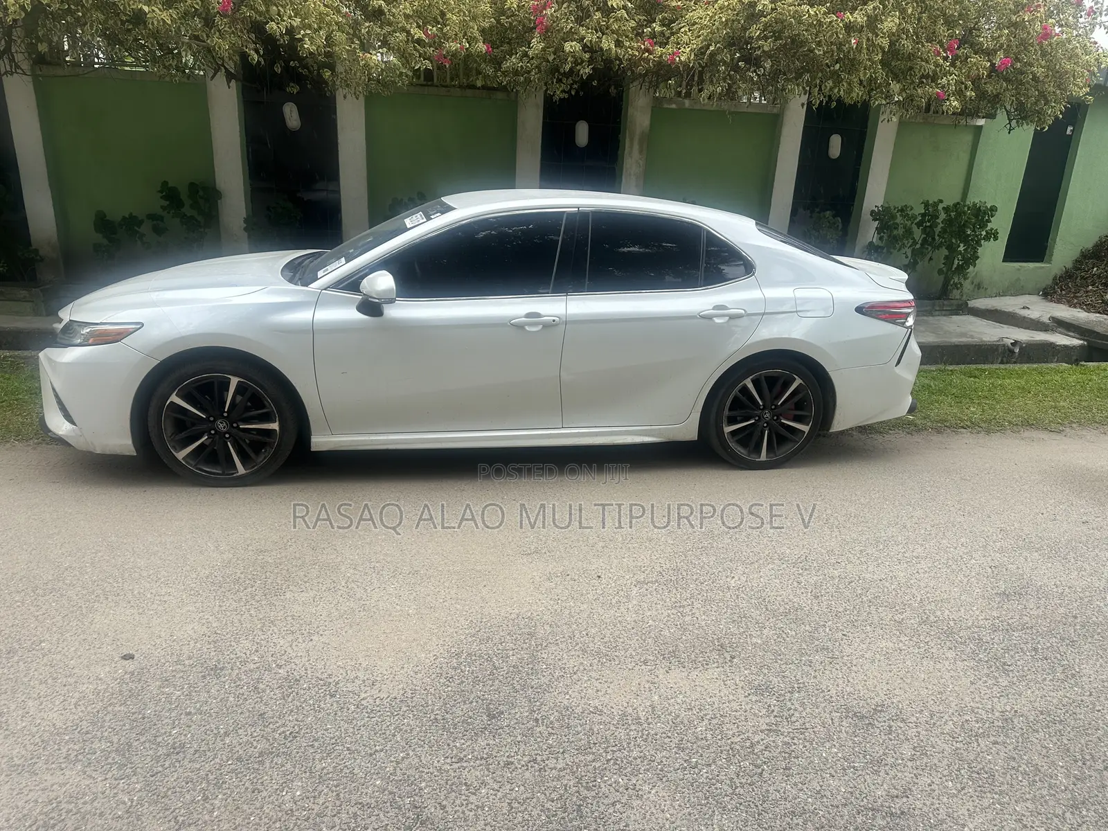 Toyota Camry XSE FWD (2.5L 4cyl 8AM) 2018 White