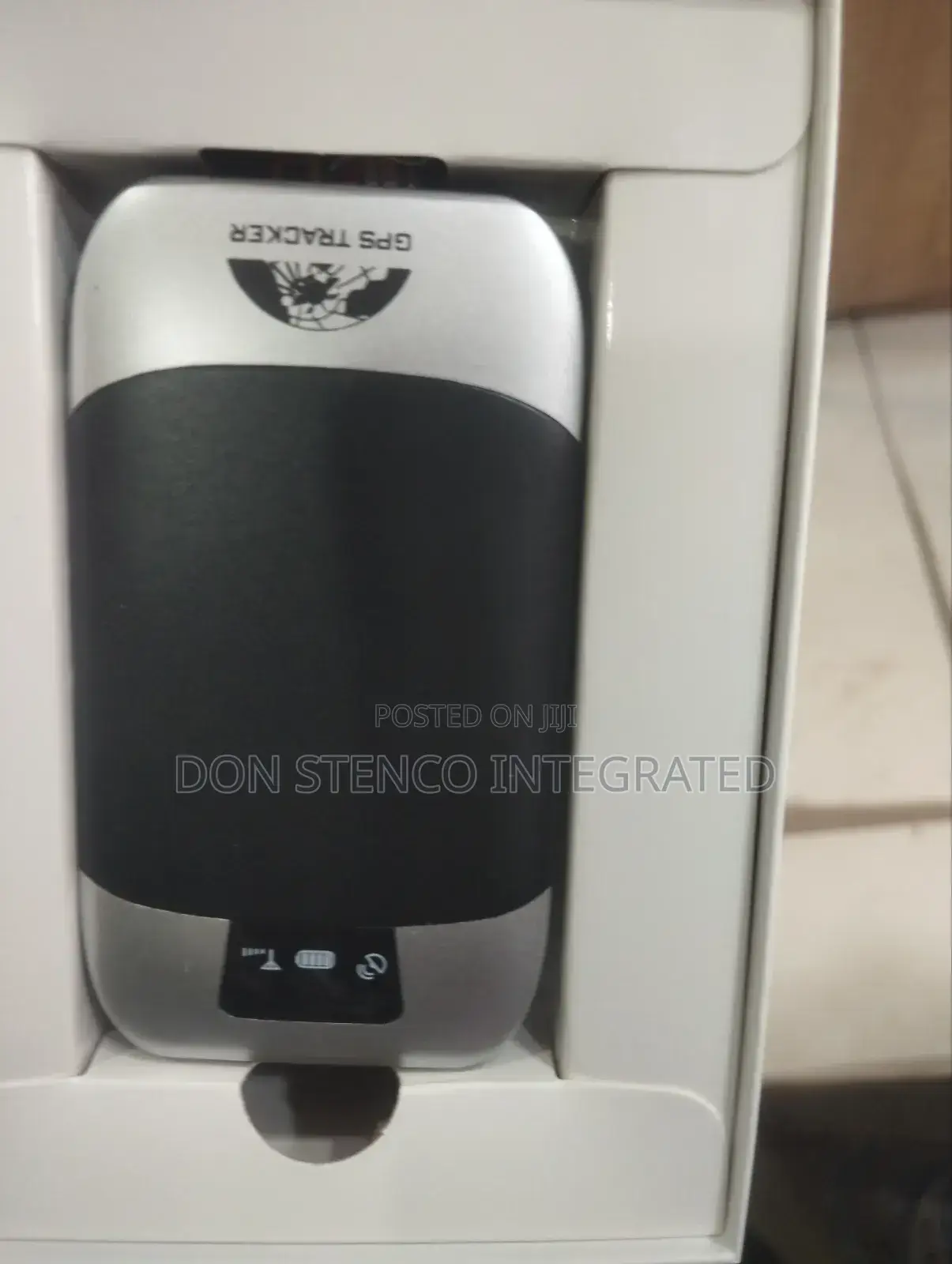 GSM/GPRS/GPS Tracker