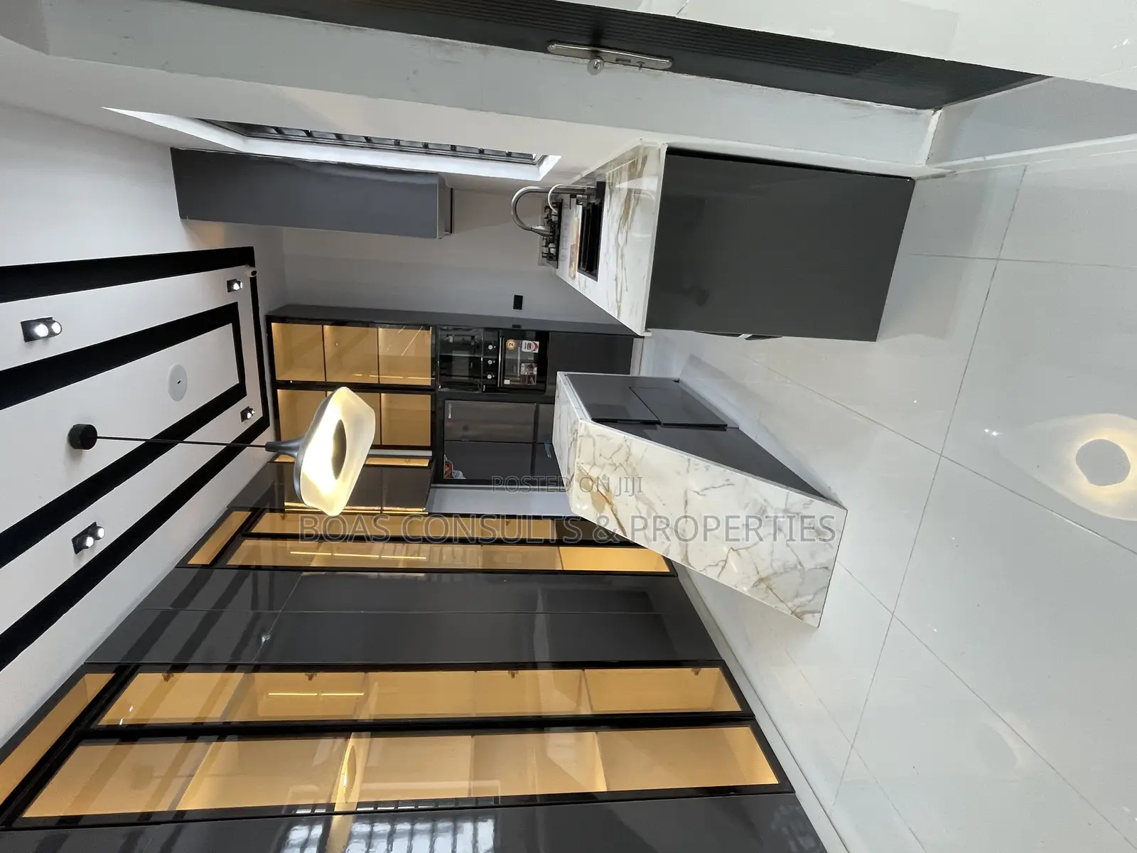 4bdrm Duplex in Ikota for sale