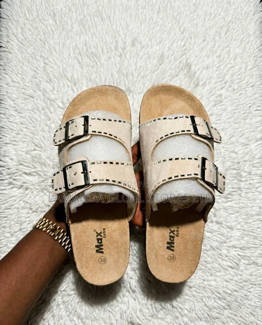 Max Extra Comfort Two-Strap Buckle Slides