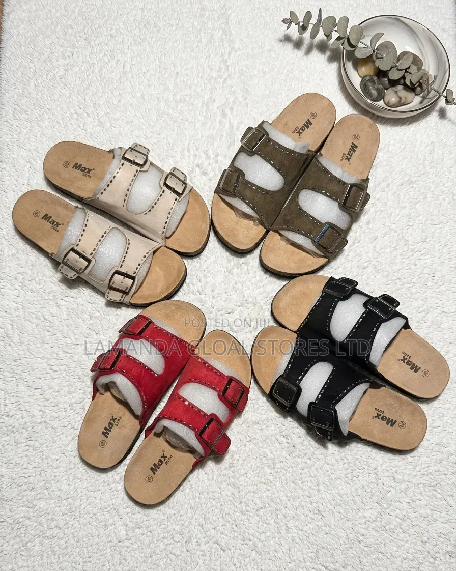 Max Extra Comfort Two-Strap Buckle Slides