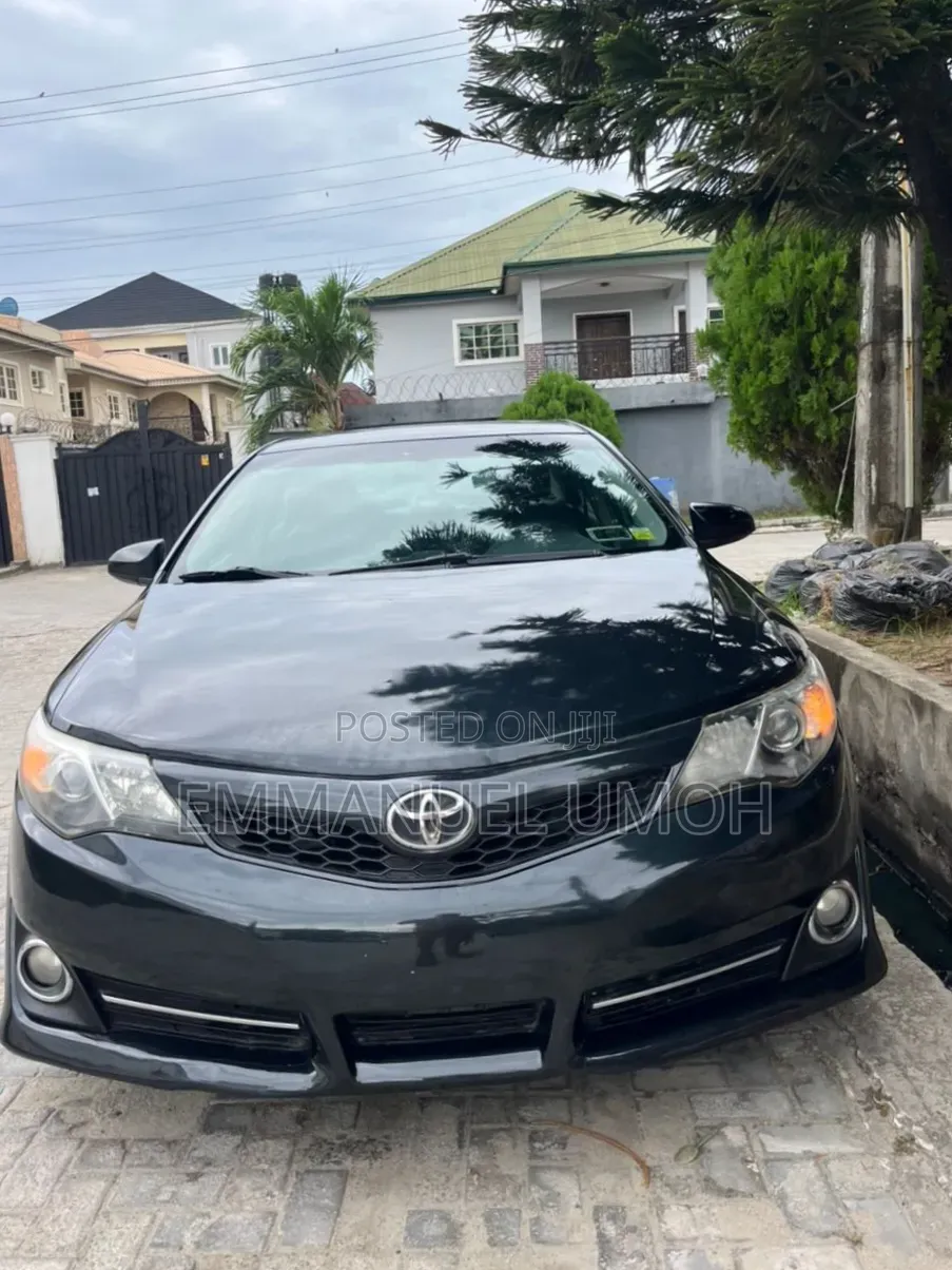 Toyota Camry 2013 Gray