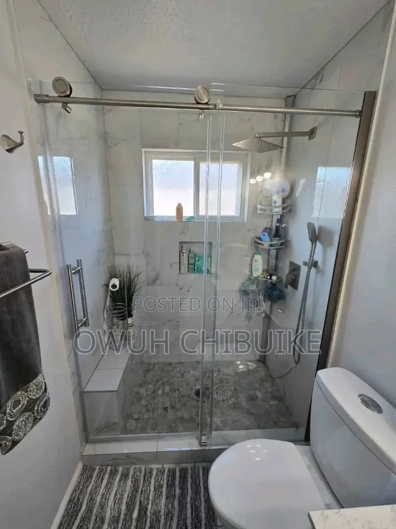 Toilet Cubicle