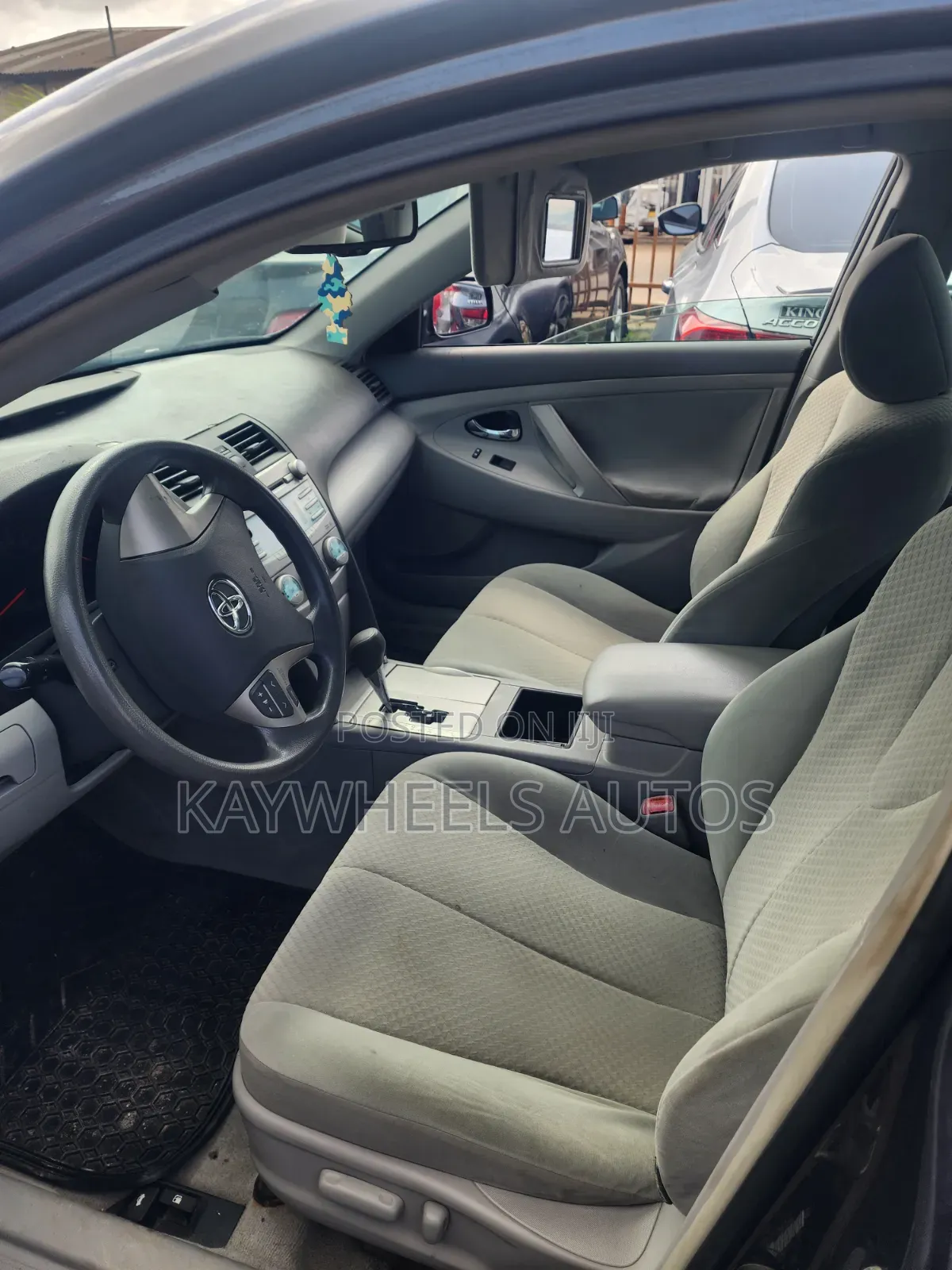 Toyota Camry 2.4 LE 2008 Gray