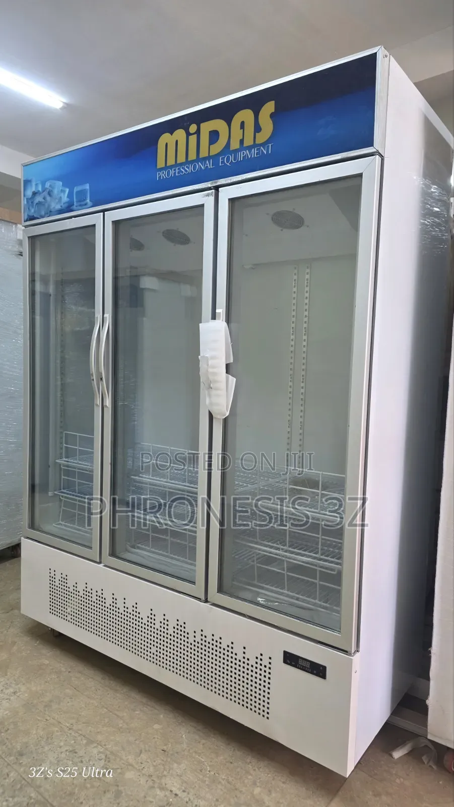 Industrial 3 Doors Upright Showcase Freezer