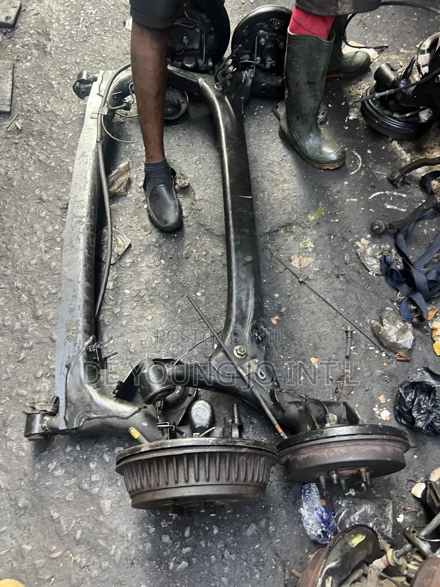 Complete Back Beam Toyota Sienna 1996 to 2002