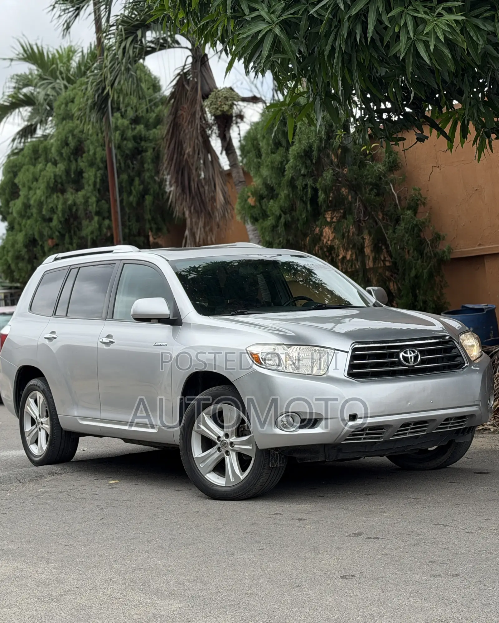 Toyota Highlander Limited 2010 Silver