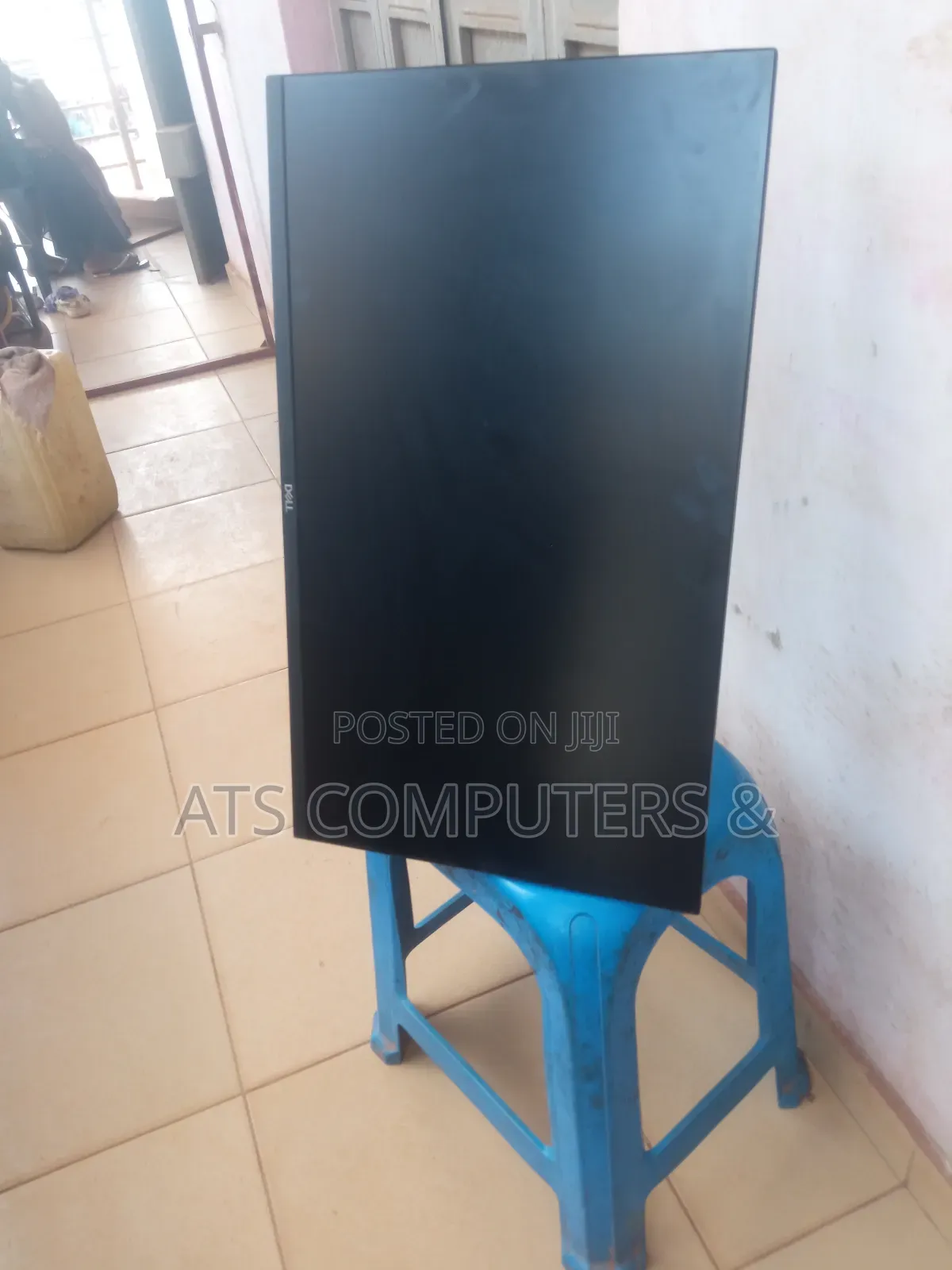 Turning 27 Inches Frameless Dell Monitor