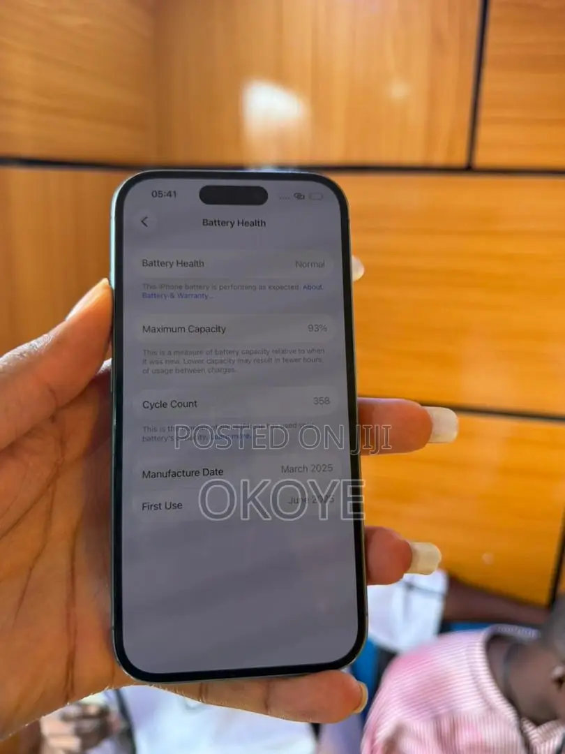 Apple iPhone 16 128 GB Green