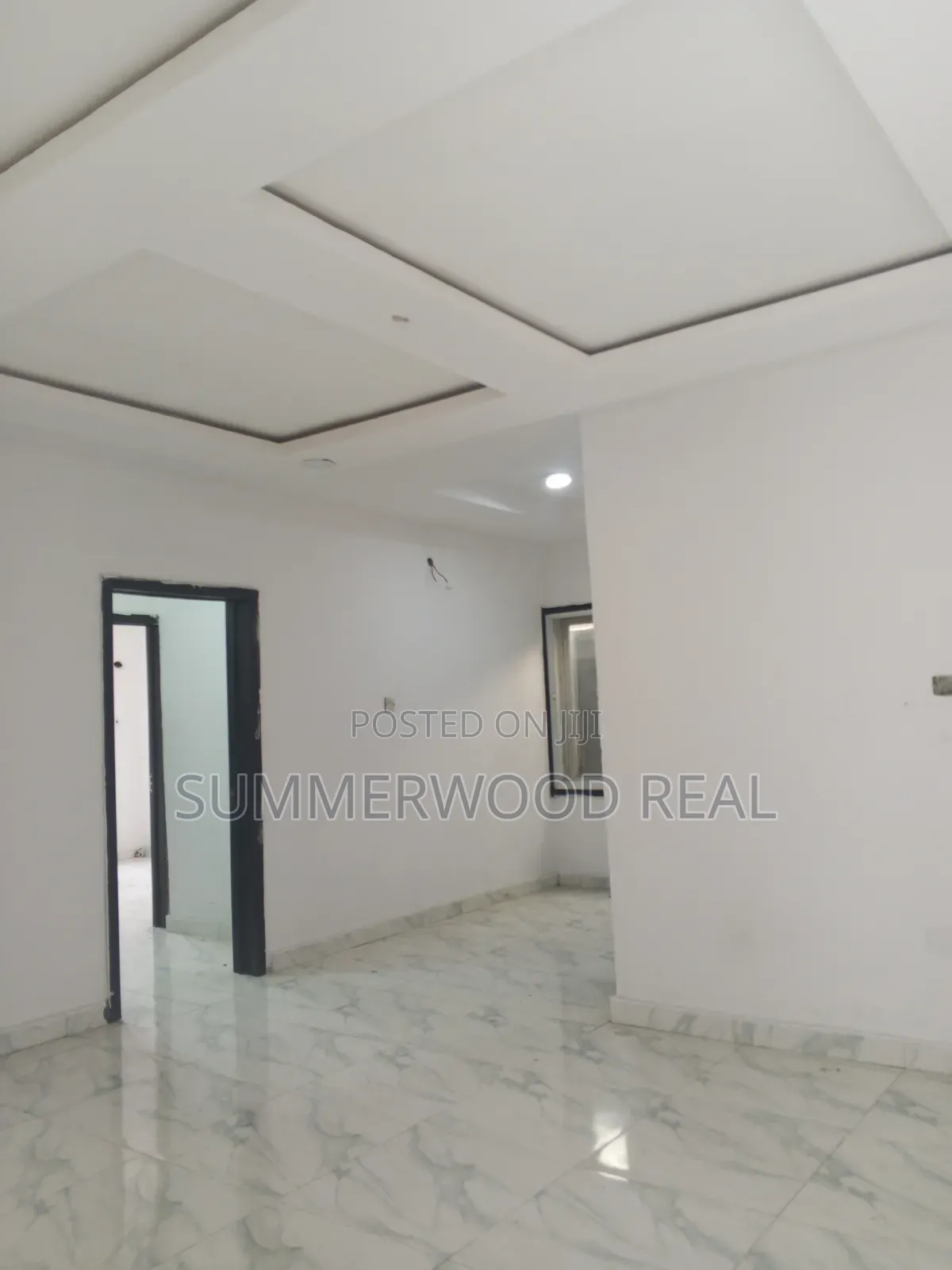 Mini Flat in Osapa london for rent