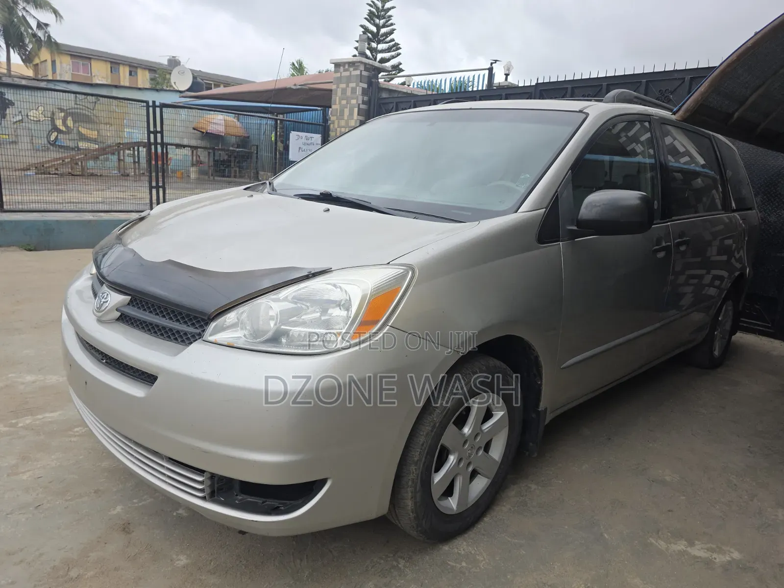 Toyota Sienna CE 2005 Gold