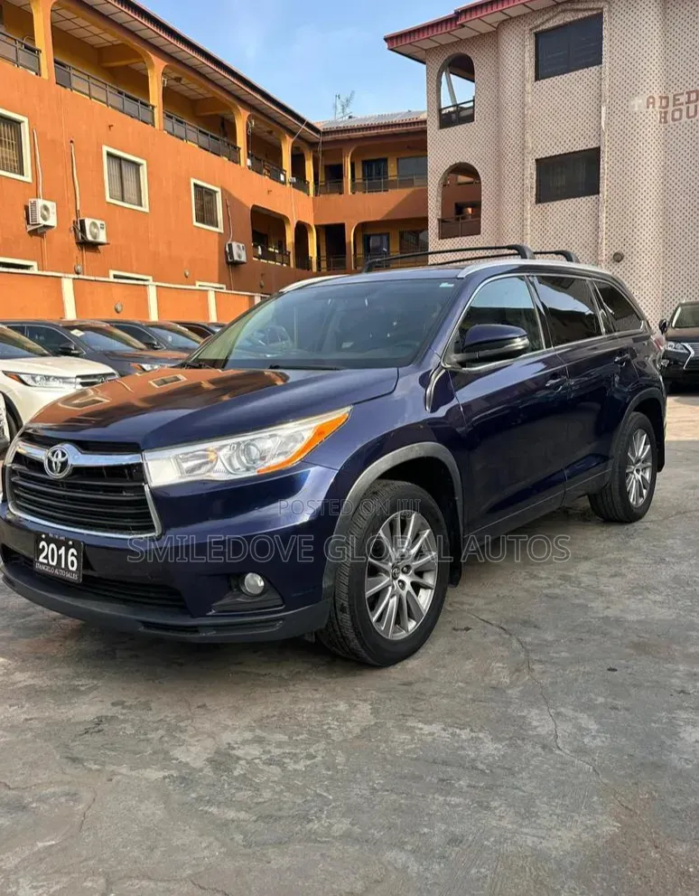 Toyota Highlander XLE V6 4x2 (3.5L 6cyl 6A) 2016 Blue