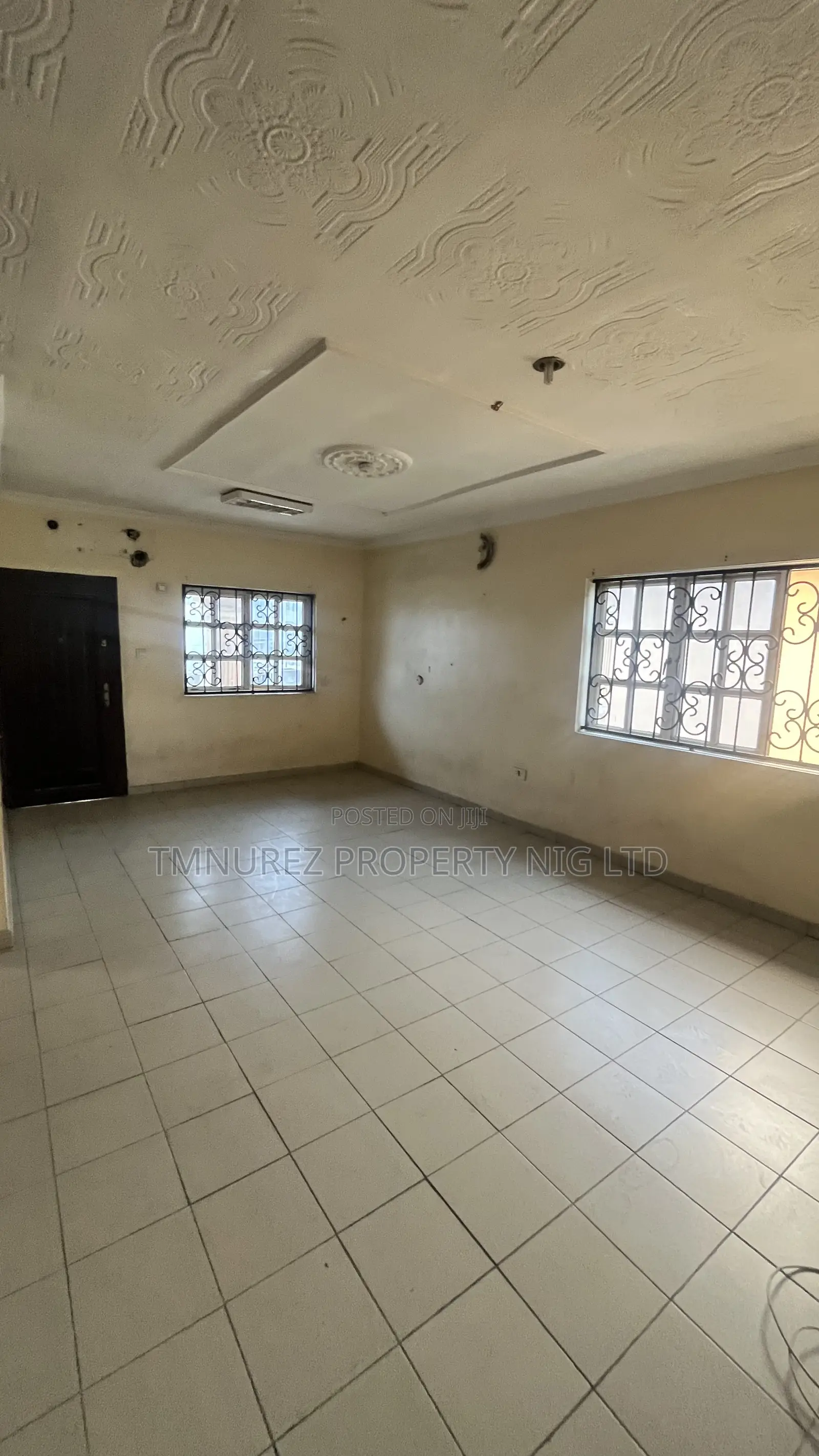 5 Bedrooms Duplex House for Commercial Multipurpose