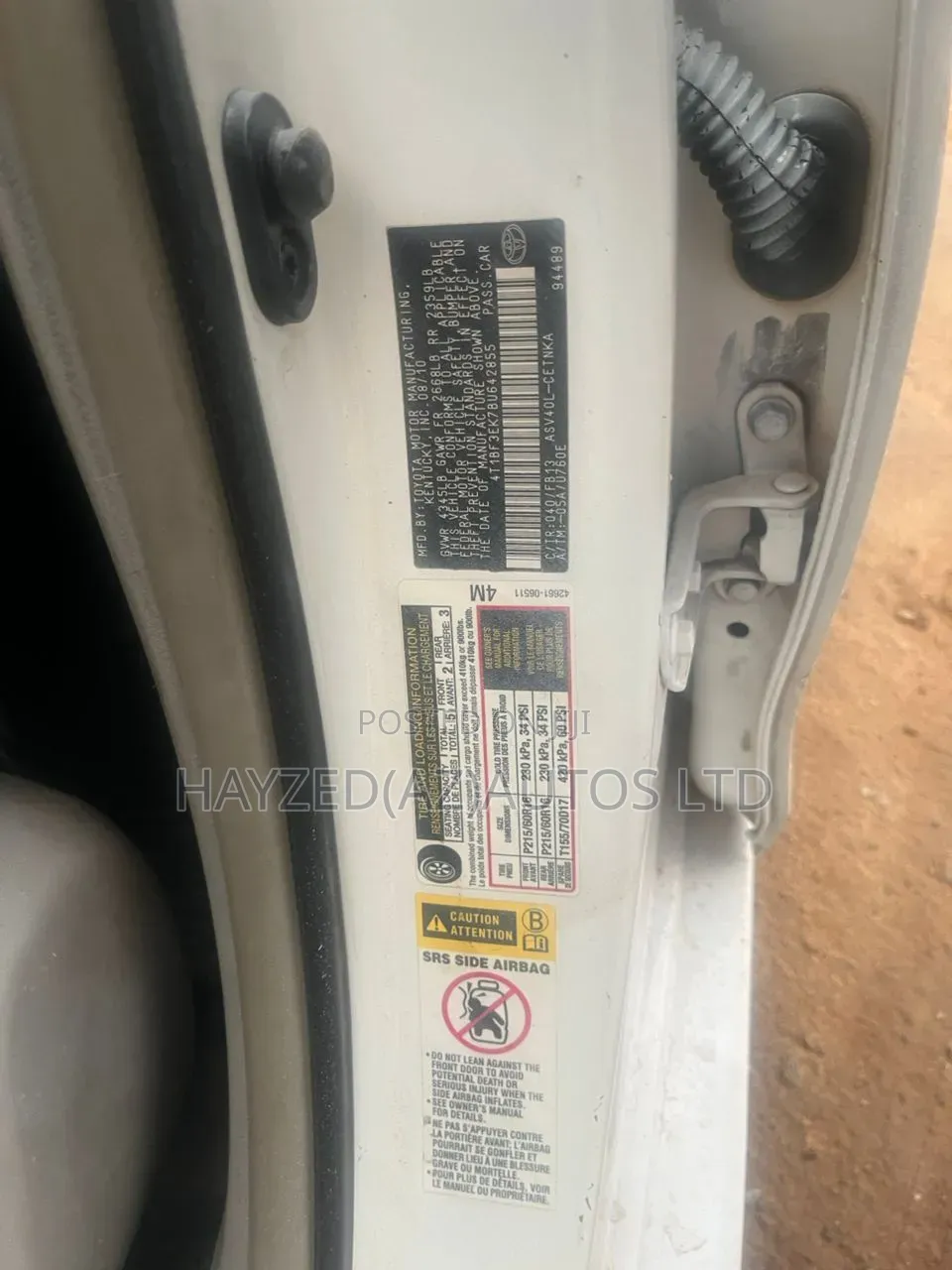 Toyota Camry Base 4dr Sedan (2.5L 4cyl 6M) 2011 White
