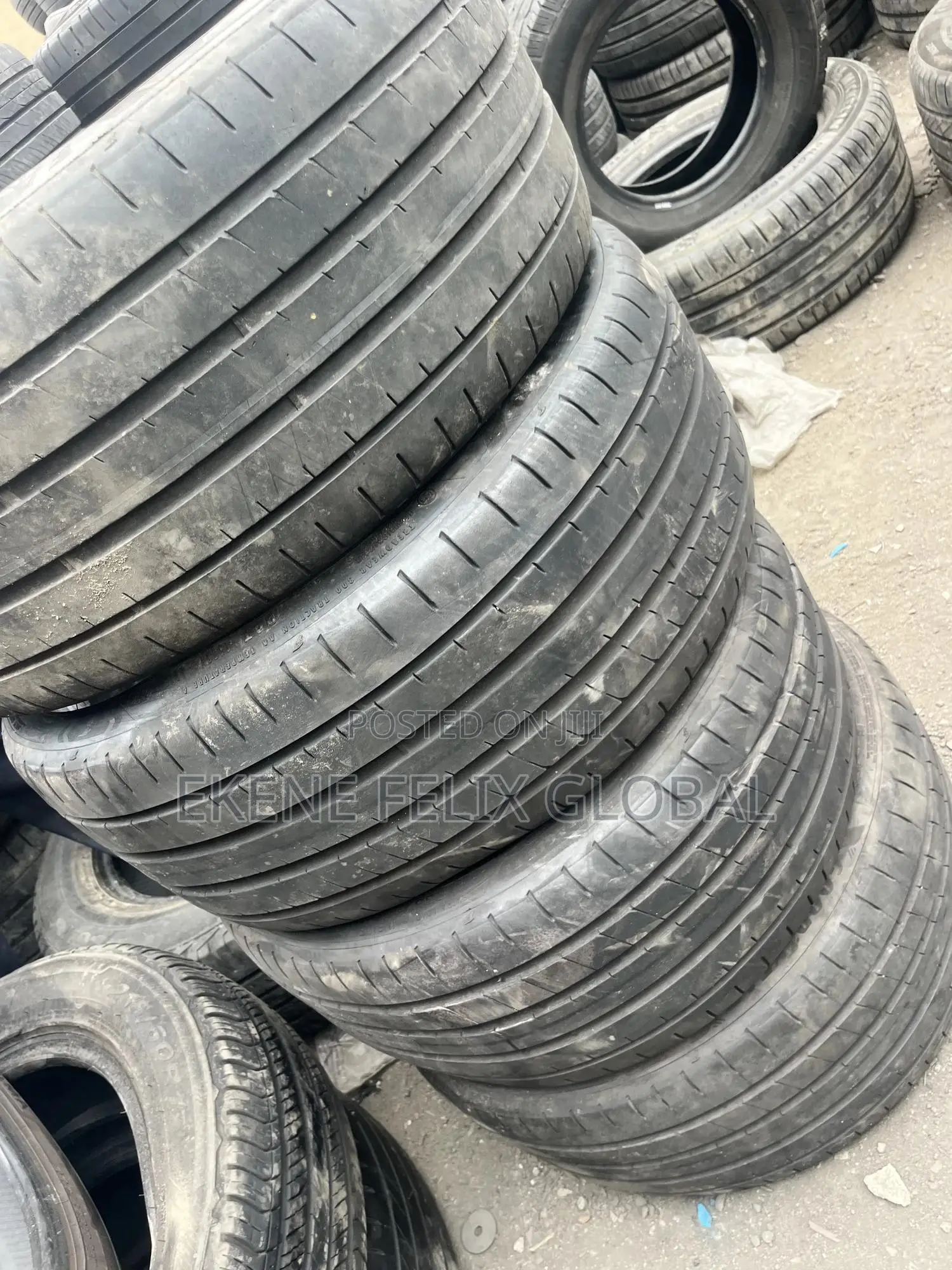 235/40/18 Lexus, Mercedes, Etc