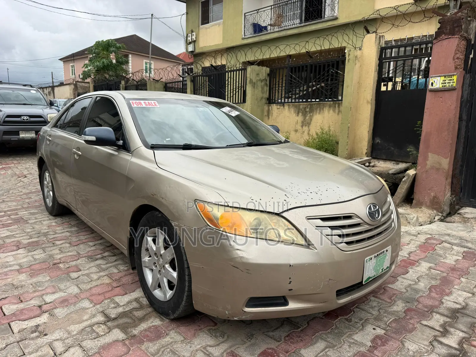 Toyota Camry LE 4dr Sedan (2.4L 4cyl 5A) 2008 Gold