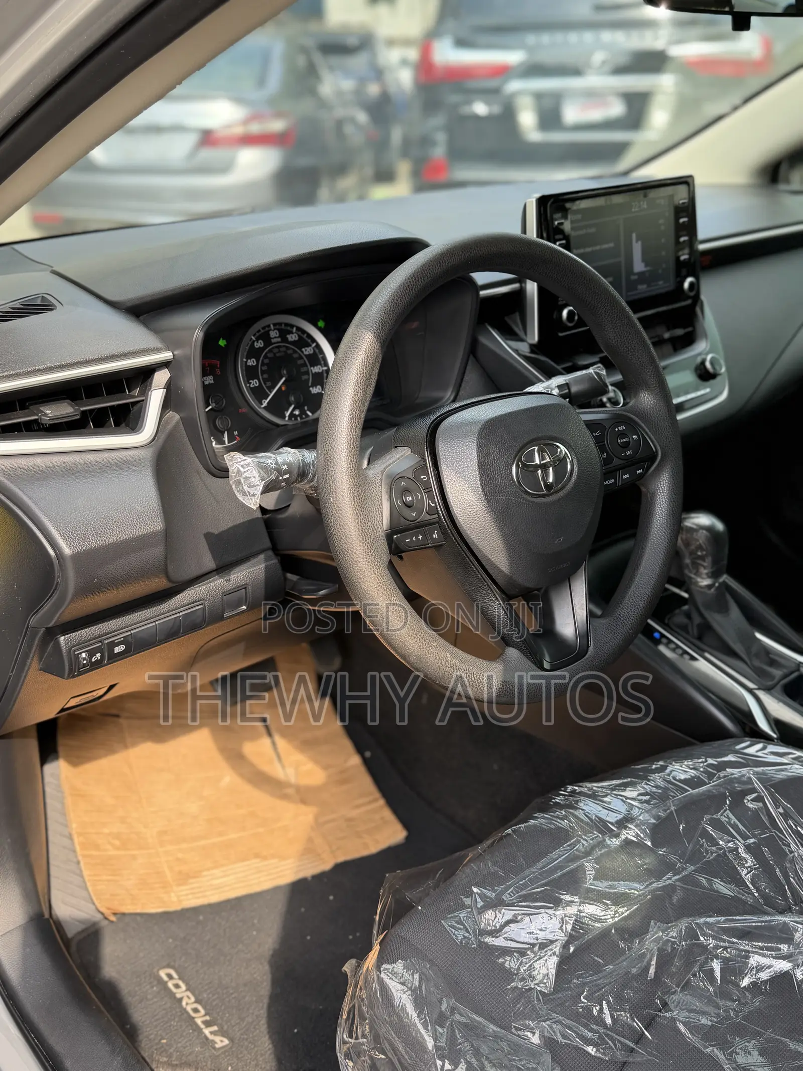 Toyota Corolla LE 2020 Silver