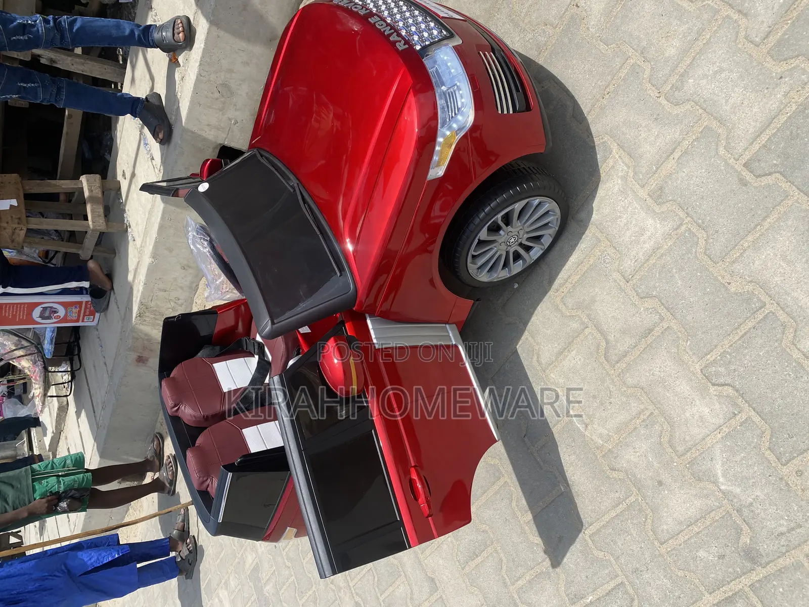 Range Rover Double Seated Rechargeable Children’S Toy Car