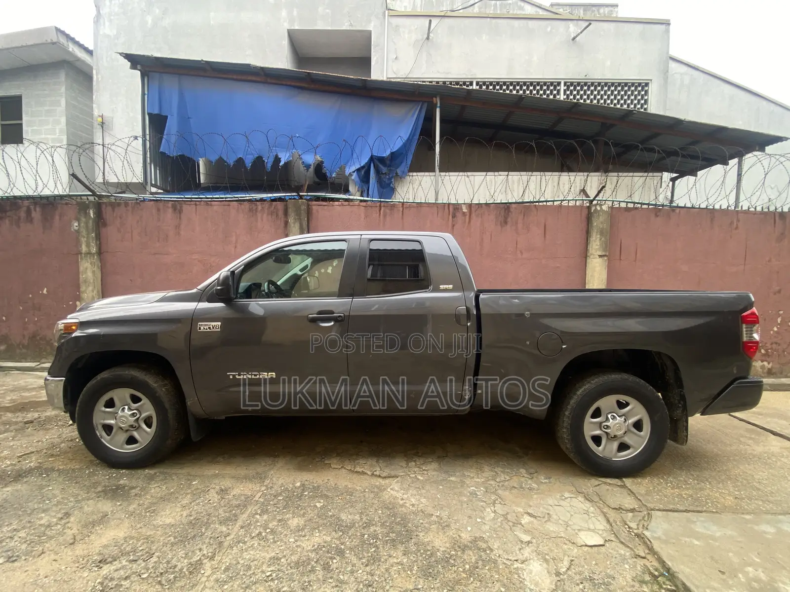 Toyota Tundra SR5 2022 Gray
