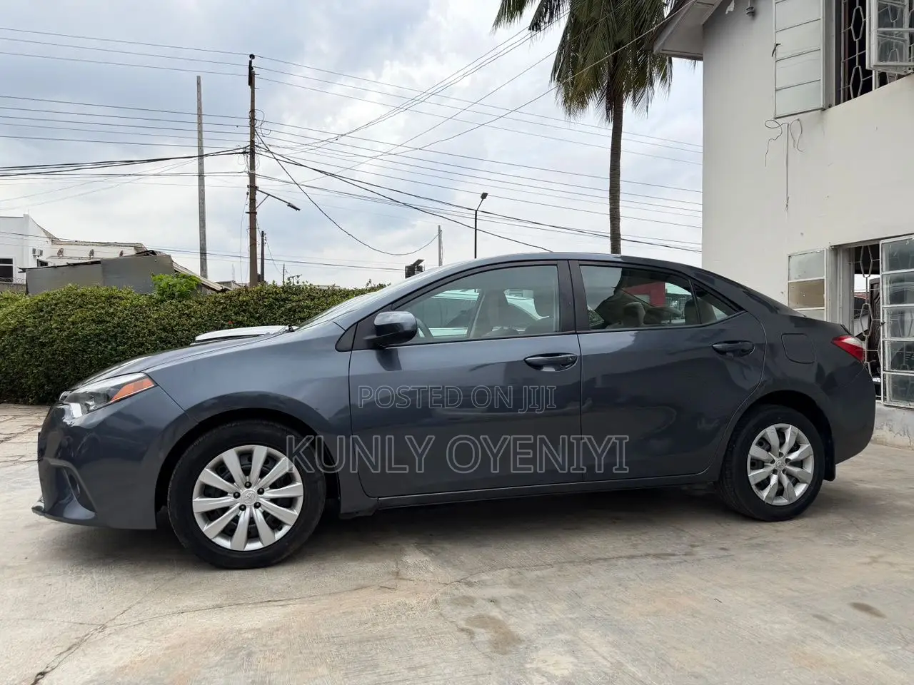 Toyota Corolla LE Plus 4dr Sedan (1.8L 4cyl CVT) 2014 Gray