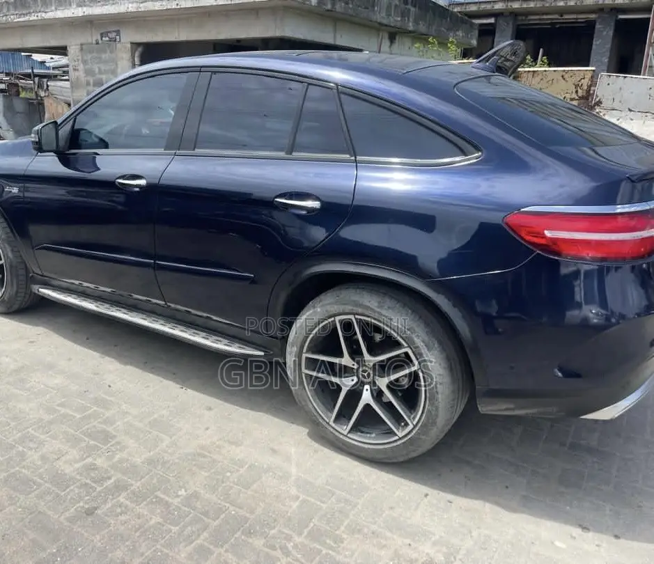 Mercedes-Benz GLE-Class 2016 Blue