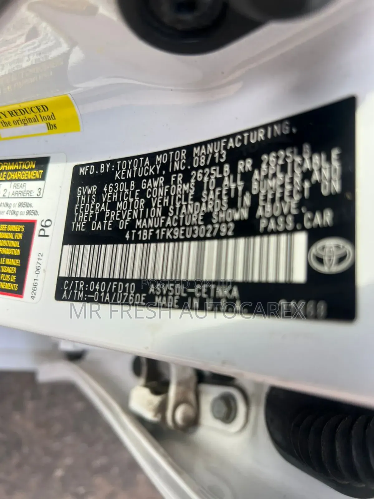 Toyota Camry LE 4dr Sedan w/Prod. End 11/13 (2.5L 4cyl 6A) 2014 White