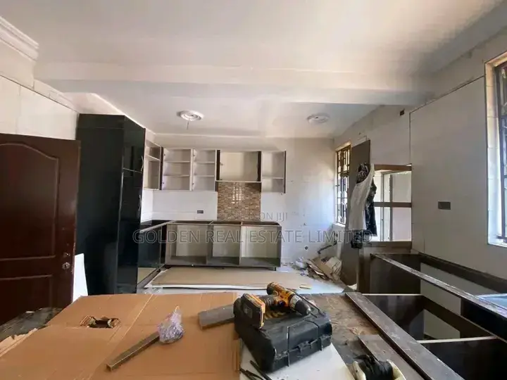 5bdrm Duplex in Maitama for rent