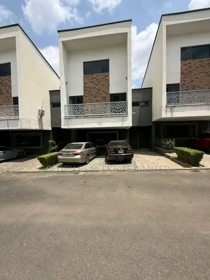 4bdrm Duplex in Katampe Extension for rent