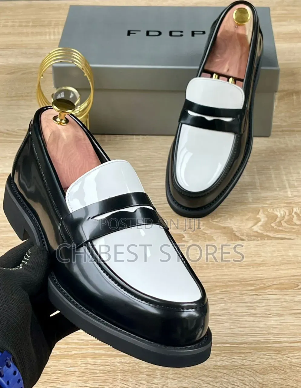 Confirm Top Notch Mens Shoes