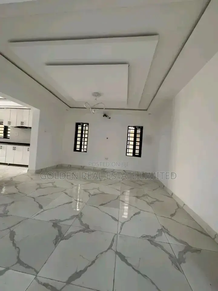 4bdrm Duplex in Oluyole for sale
