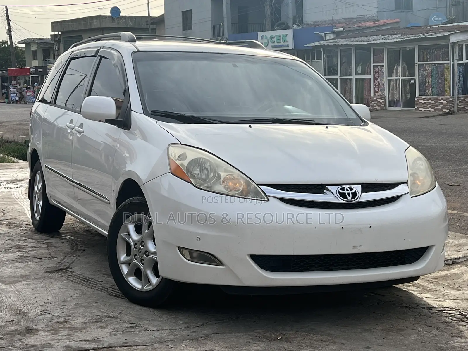 Toyota Sienna XLE Limited AWD 2006 White