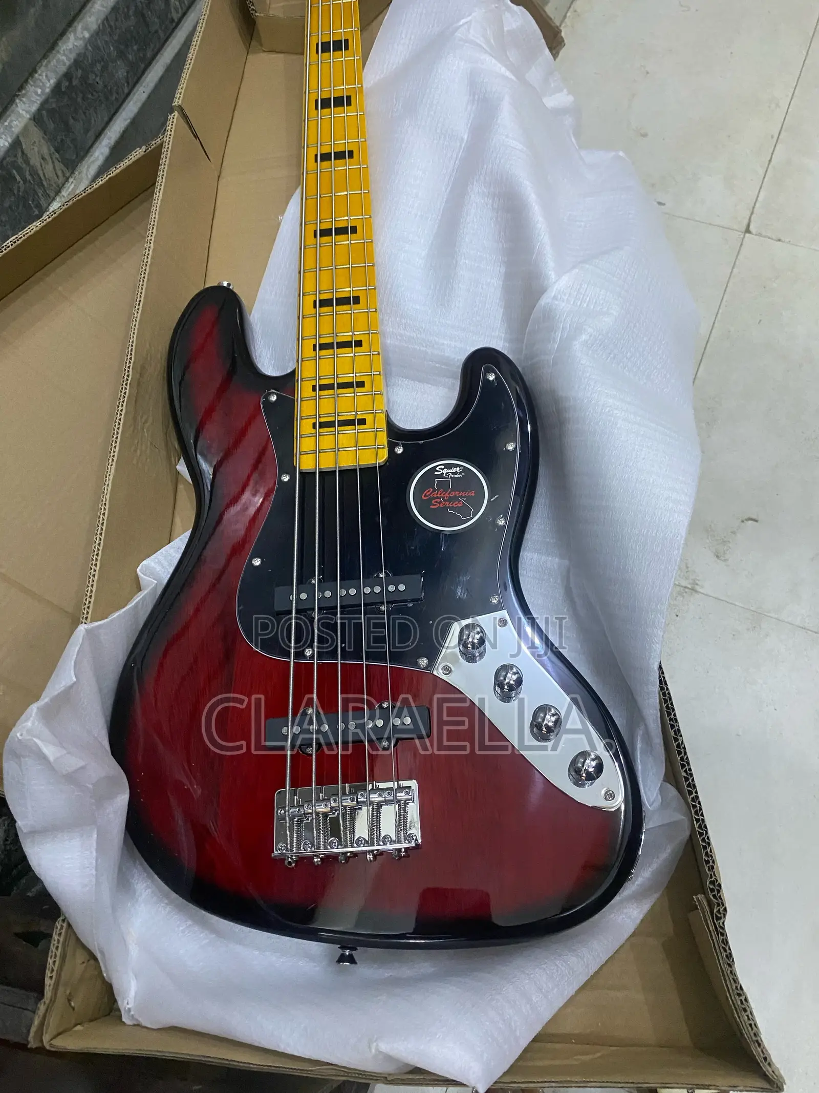 Squire by Fender Jazz Bass Guitar
