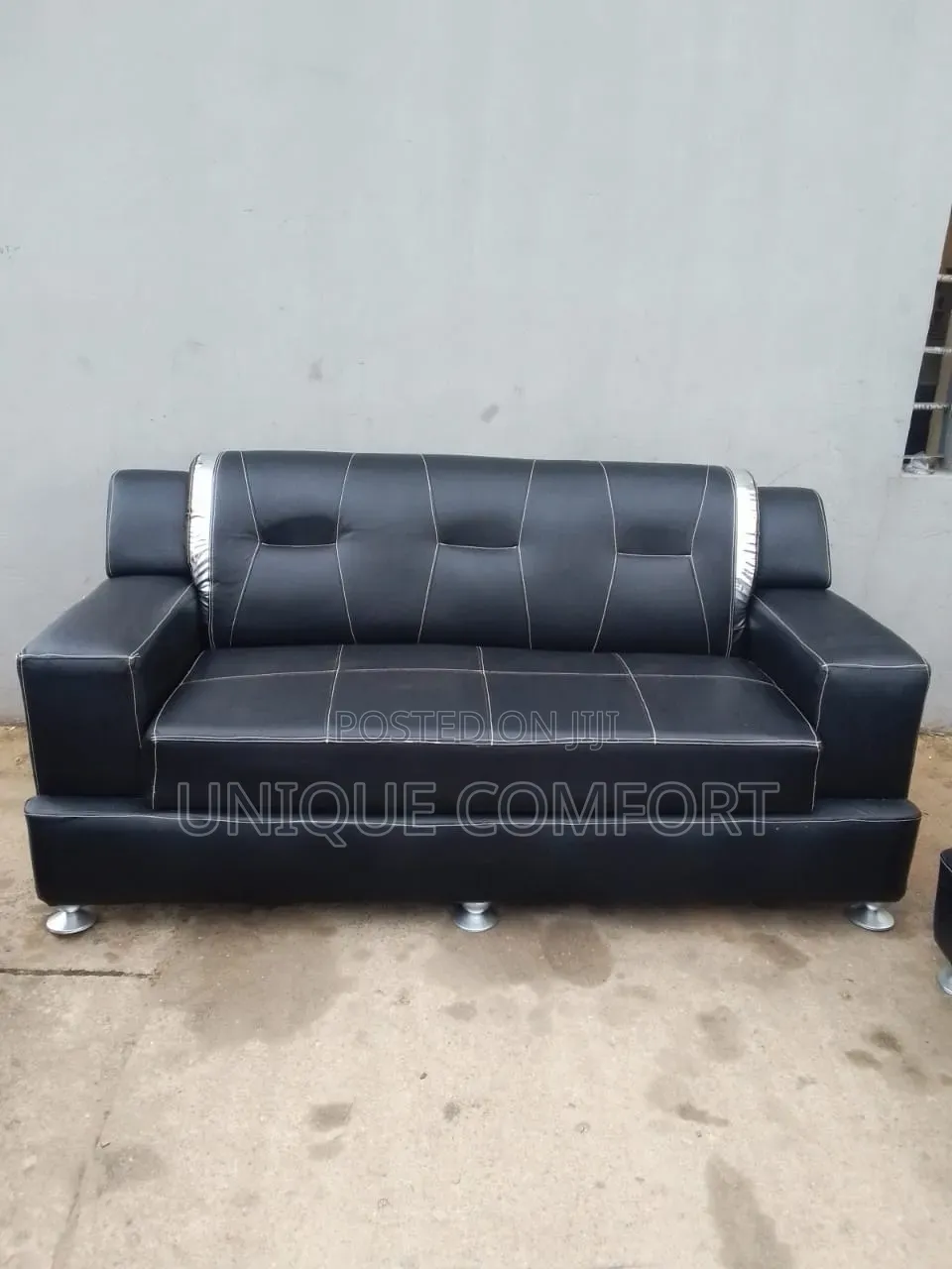 Brand New 7 Seaters Full Padded Luxurious Leather Sofa Set (3 2,1,1