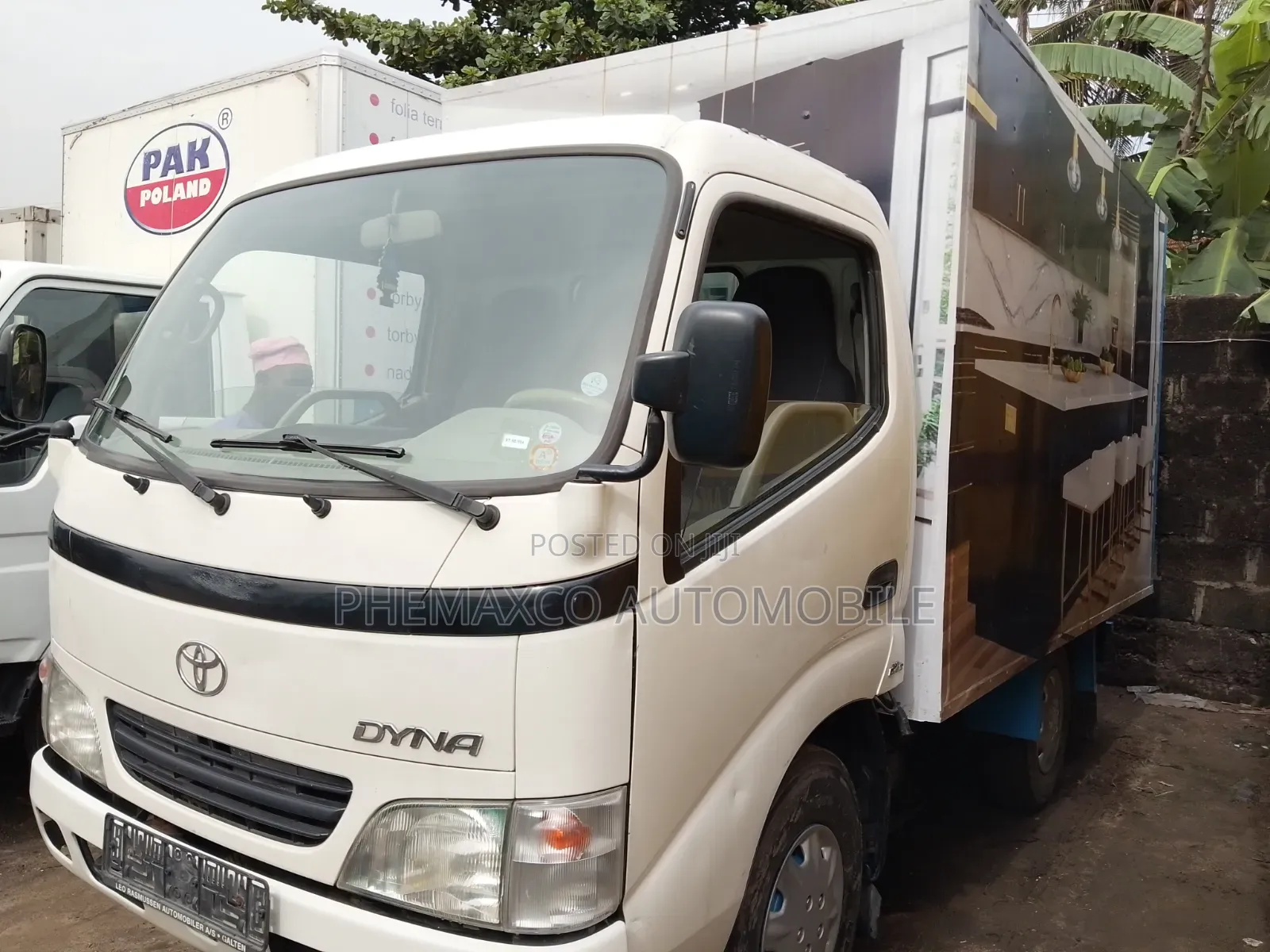 Toyota Dyna150 Four Tires Diesel Engine