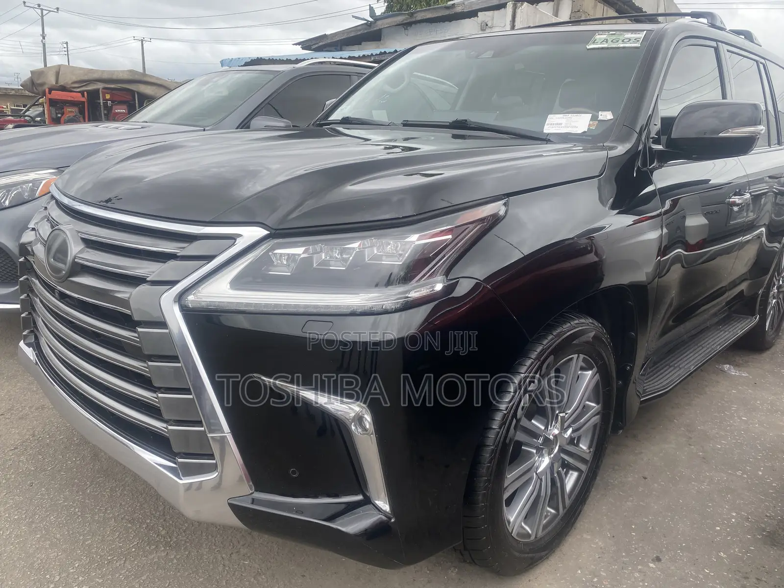 Lexus LX 570 AWD 2017 Black