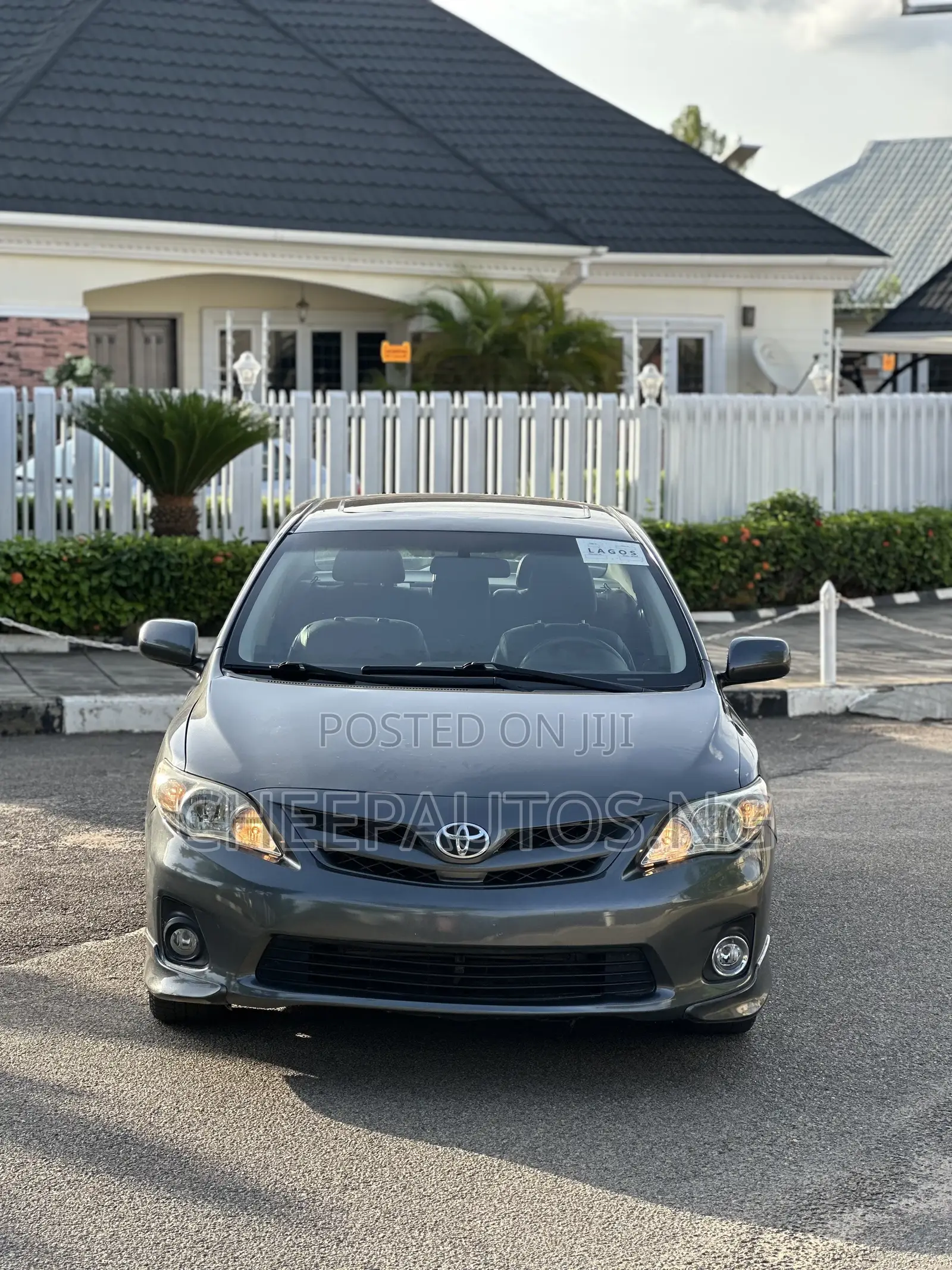 Toyota Corolla S 4dr Sedan (1.8L 4cyl 4A) 2013 Gray
