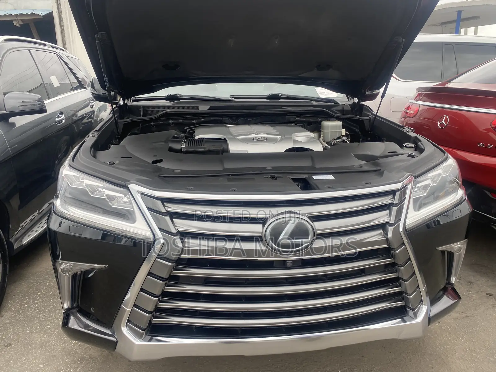 Lexus LX 570 AWD 2017 Black