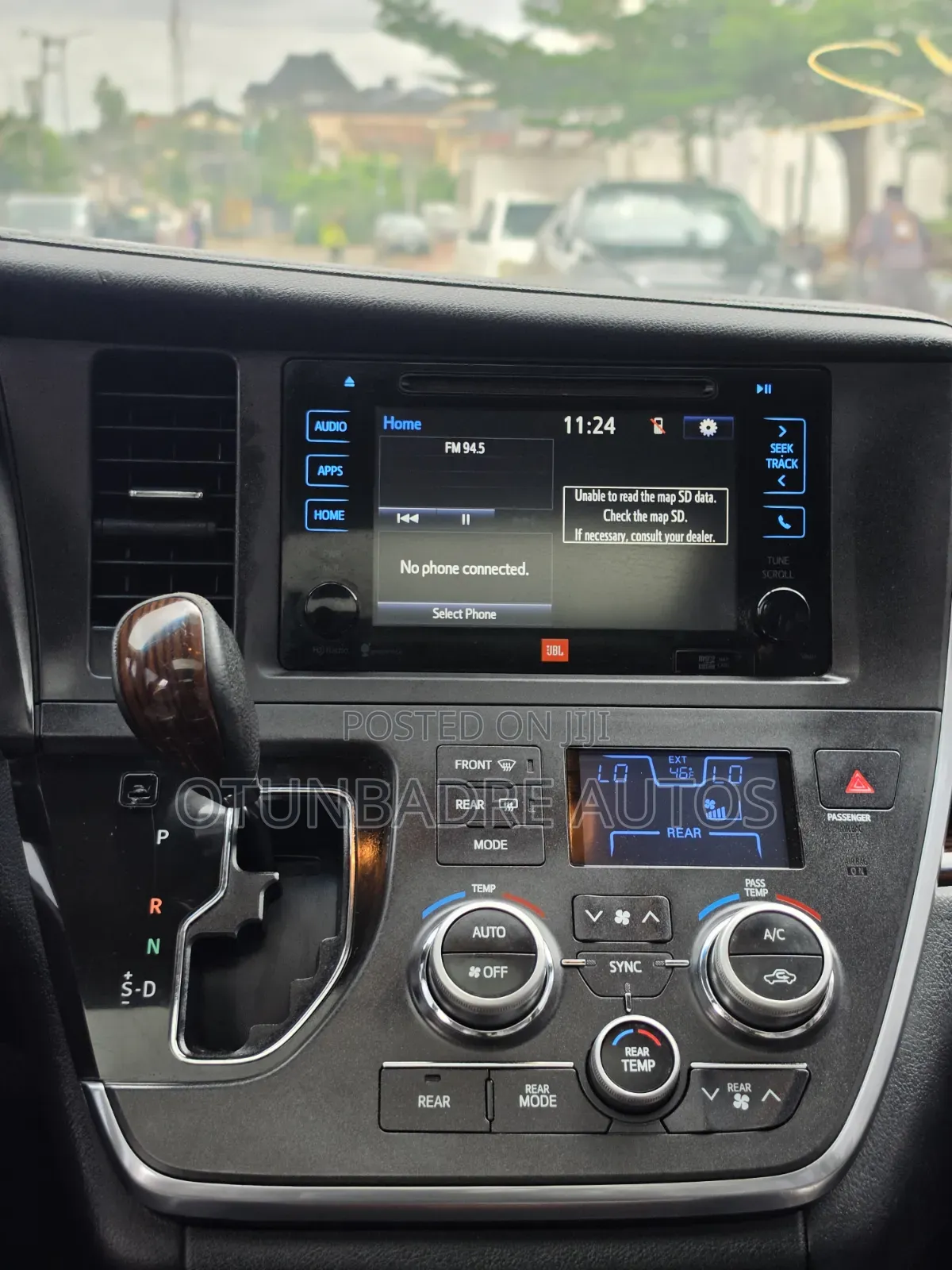 Toyota Sienna 2015 Black